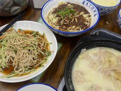 -雪琴面馆富安特色鱼汤面(城中花园店)