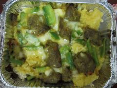 黄金咖喱牛肉烩饭-必胜客宅急送(真北乐购店)