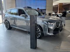 -上海宝信宝马4S店