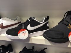 -东荟城名店仓