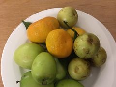 -泸州泸舍酒店(江阳区水井沟步行街店)