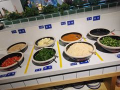 自助调料区-有拈头成都市井火锅(老门东店)