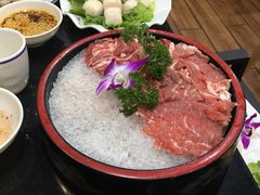 鲜切黄牛肉-港迹·鲜围煮海鲜火锅(湖州时代广场店)