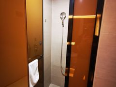 -全季酒店(上海徐家汇宜山路店)