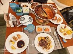 -元一希尔顿酒店·鲜切牛肉火锅禅自助餐厅