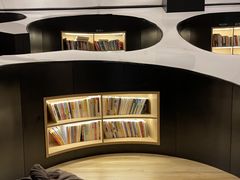 -涨巢·潮玩水疗局