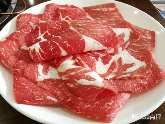 金刀铜锅涮肉金刀臻品雪花牛肉图片