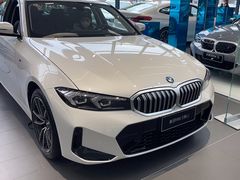 -上海宝信宝马4S店