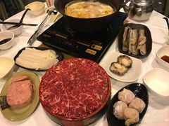 -鲜入围煮花胶鸡海鲜火锅