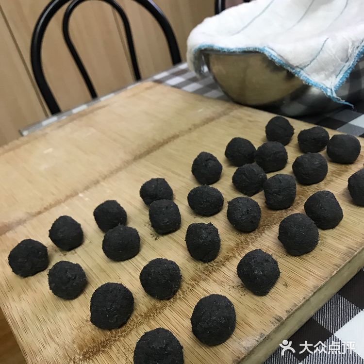 古法流沙芝麻汤圆
