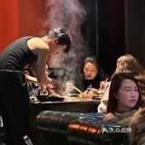  拿腹肌开瓶盖的那种 姐妹们懂得！