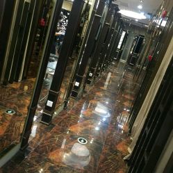 -八佰伴8008星级形象店