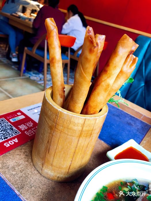 蜀宴小调格调川菜(春熙路店)-虾仁春卷-菜-虾仁春卷图片-成都美食