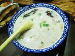 羊肉汤（多肉）-穆得·老周家牛肉烧饼(普利街店)