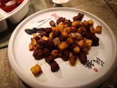 奶香牛肉烤菠萝-同喜烤鸭店(光芒店)