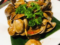 泰酱香辣花甲-忘忧草融合私房菜(红鼎国际店)