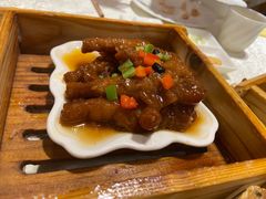 鲍汁凤爪-荣粤酒家·融合粤菜