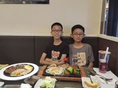 -豪客来牛排(府河店)