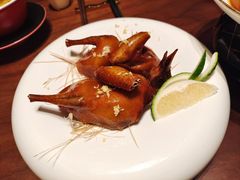脆皮香茅乳鸽-觅唐MITONG(鸟巢店)