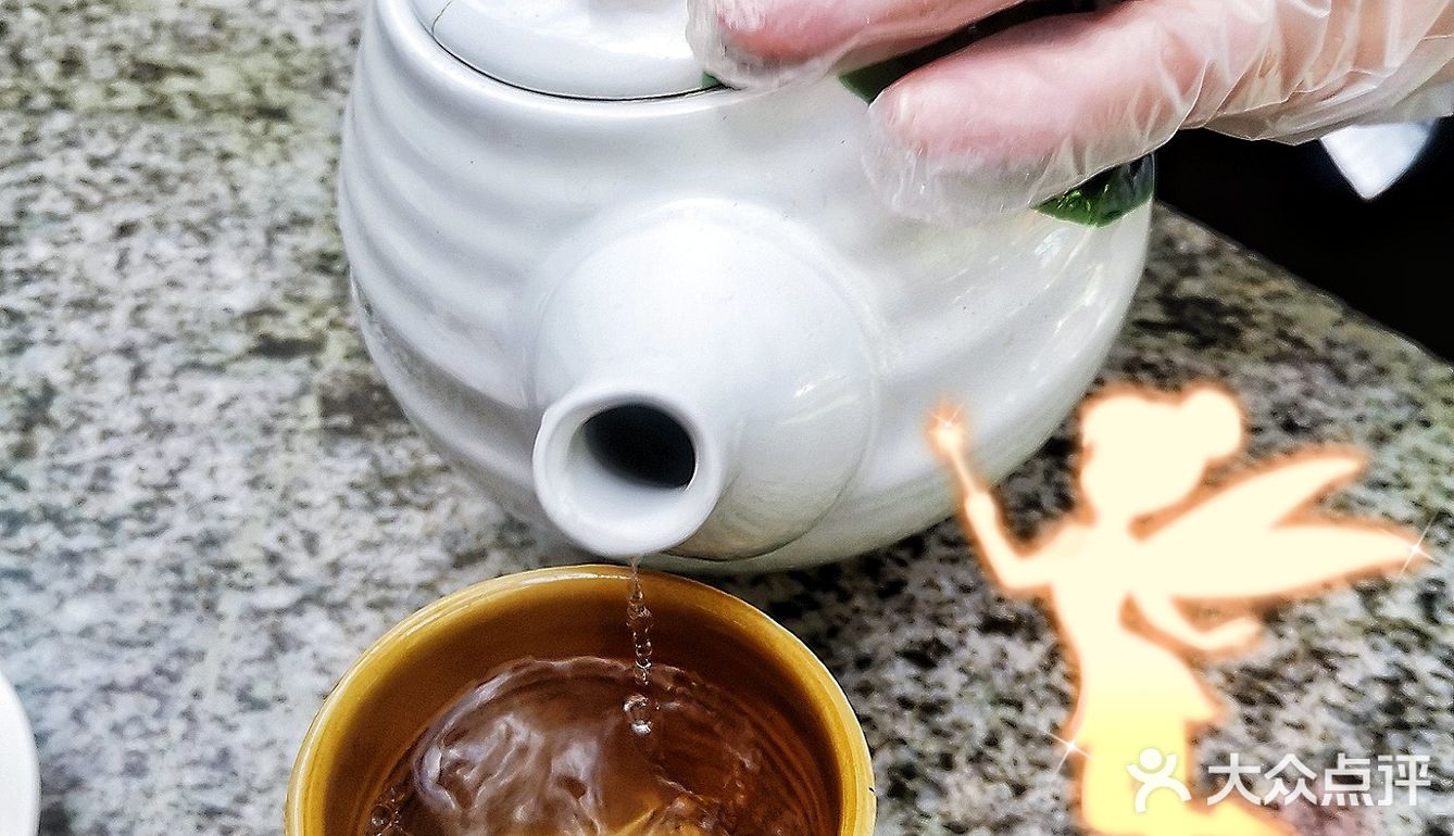 味道吹爆的胡同菜 省一张花城机票 来吃汽锅鸡