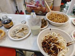 -黑八私房老北京炸酱面