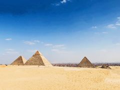 -吉萨金字塔群