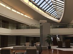 -上海滴水湖皇冠假日酒店