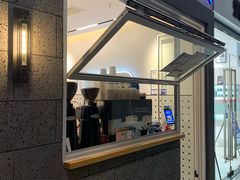 门面-AllorNothing横竖横咖啡(天虹店)