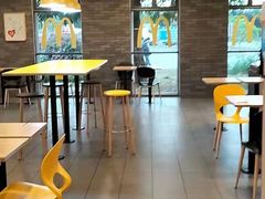 用餐区-麦当劳(石坝服务区店)