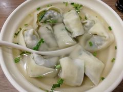 菜肉大馄饨-小梅园饭堂(东方路店)