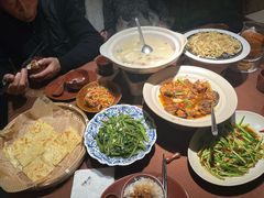 -荷栖小院·品质江西菜(红谷滩店)