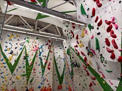 -绿壁虎攀岩基地(Tcar店)