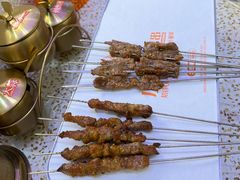 -小董哥烤串·爆汁大油边(故宫店)
