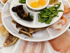-花馬肆.云南过桥米线(汉神购物广场现场熬汤店)