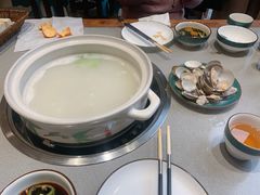 -四点金粥底火锅(沂州里店)