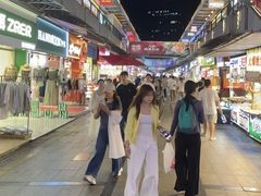 -万达广场(南昌红谷滩店)