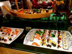 -荣誉国际酒店-云顶旋转餐厅