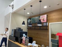 -杭州中沃沃尔沃4S店(滨江区店)