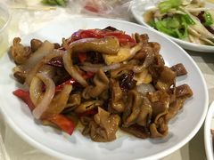 -蓝精灵饺子店