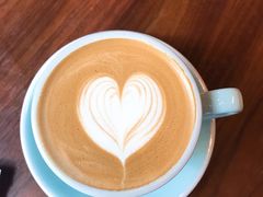 拿铁-VESH COFFEE(定西路店)