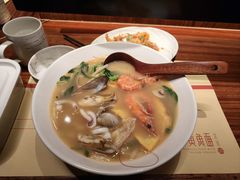 -荣家黄鱼面(前滩太古里店)