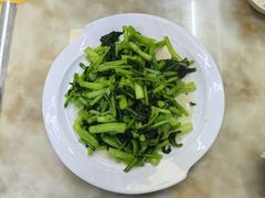 -一口猪海鲜浑锅·东北家常菜