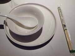 餐具摆设-一口猪年味东北菜(荔枝沟店)