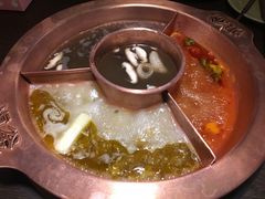 -滇釜火锅·能喝汤的火锅(车公庄店)