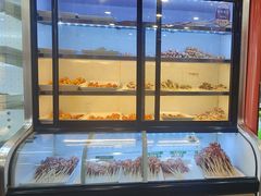 -哈尔滨小酒馆·鲜肉现穿自助烧烤(康新花园店)