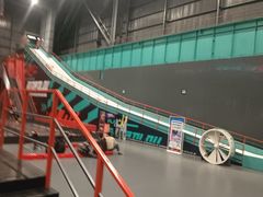 -极限PLAY运动娱乐新世界·团建派对表演休闲馆·室内高空游乐园