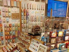 -猫的天空之城概念书店(束河店)
