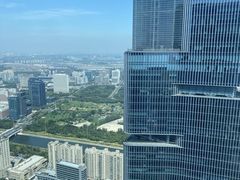 -黄金时代游泳健身云畔会所(绿地中心双子塔店)