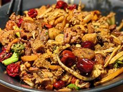 -风光老灶麻辣香锅(大成路翠微百货店)