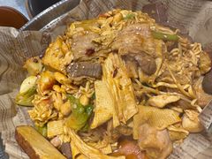 -红渡小香·牛肉麻辣香锅(车站南路店)
